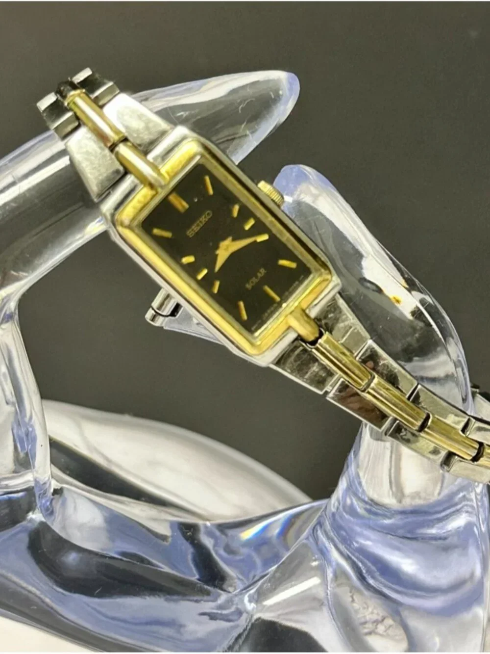 Vintage Seiko Solar Watch Women Silver Gold Two Tone Black Dial 5.75 Inch - Picture 2 of 12